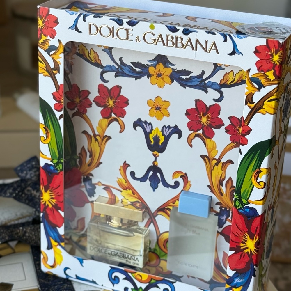 Dolce & Gabbana mini fragrance gift set Light blue and The One